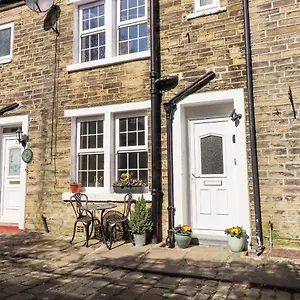 4 Pulmans Place Halifax